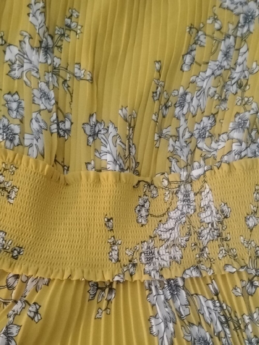 Nanette Lepore Yellow Floral Pleated Midi Dress Size 2 - Picture 5 of 7